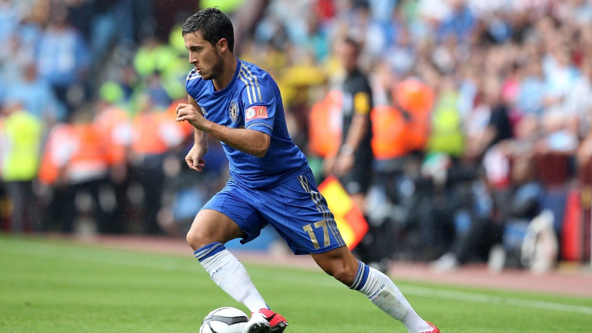 开云体育在线入口-明星合作：联盟内外的跨界合作趣闻，明星合作图片